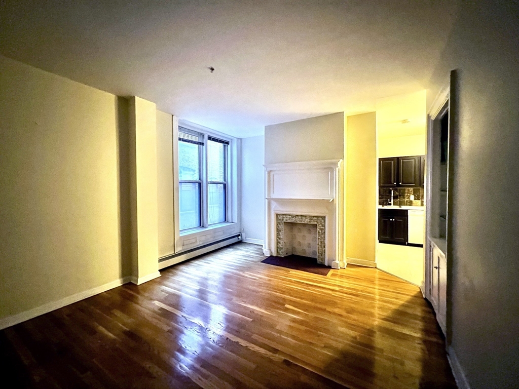 1 bed, 1 bath apartment for rent at 483 Beacon St Unit 27, Back Bay — photo 7 of 12