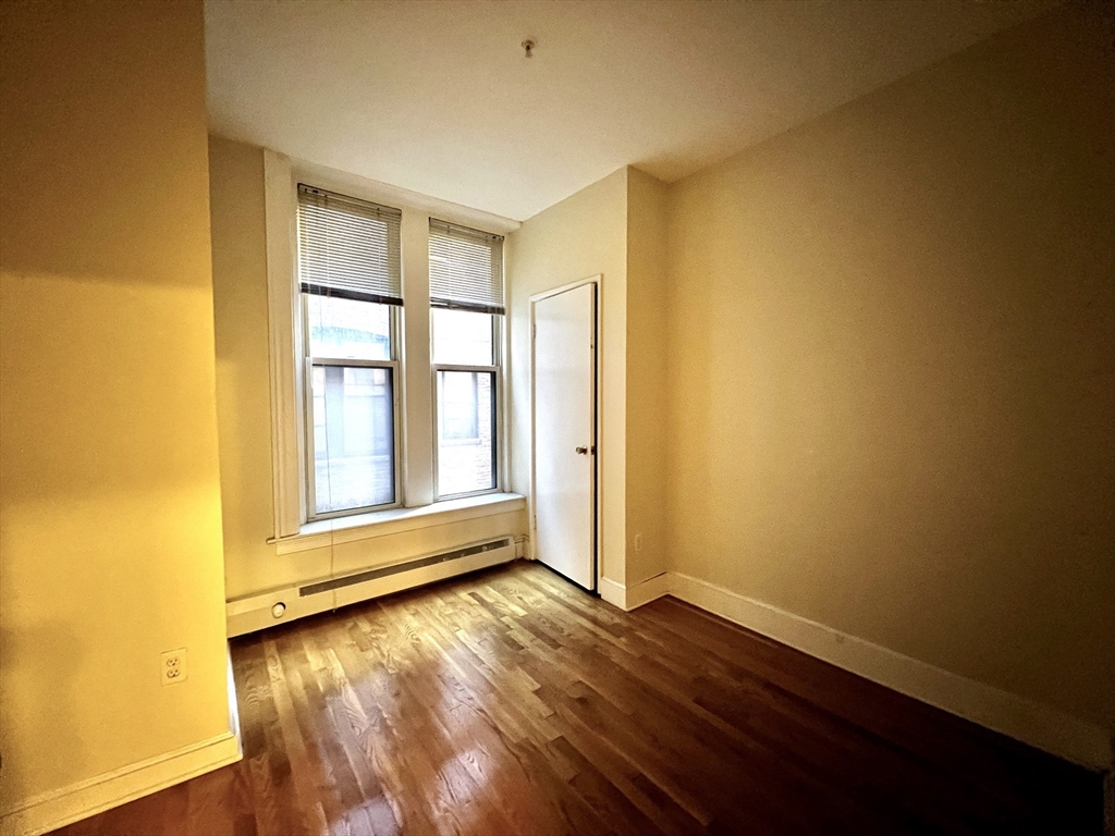 1 bed, 1 bath apartment for rent at 483 Beacon St Unit 27, Back Bay — photo 4 of 12