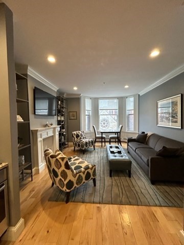 2 bed, 1 bath apartment for rent at 483 Beacon St Unit 41, Back Bay — photo 1 of 7