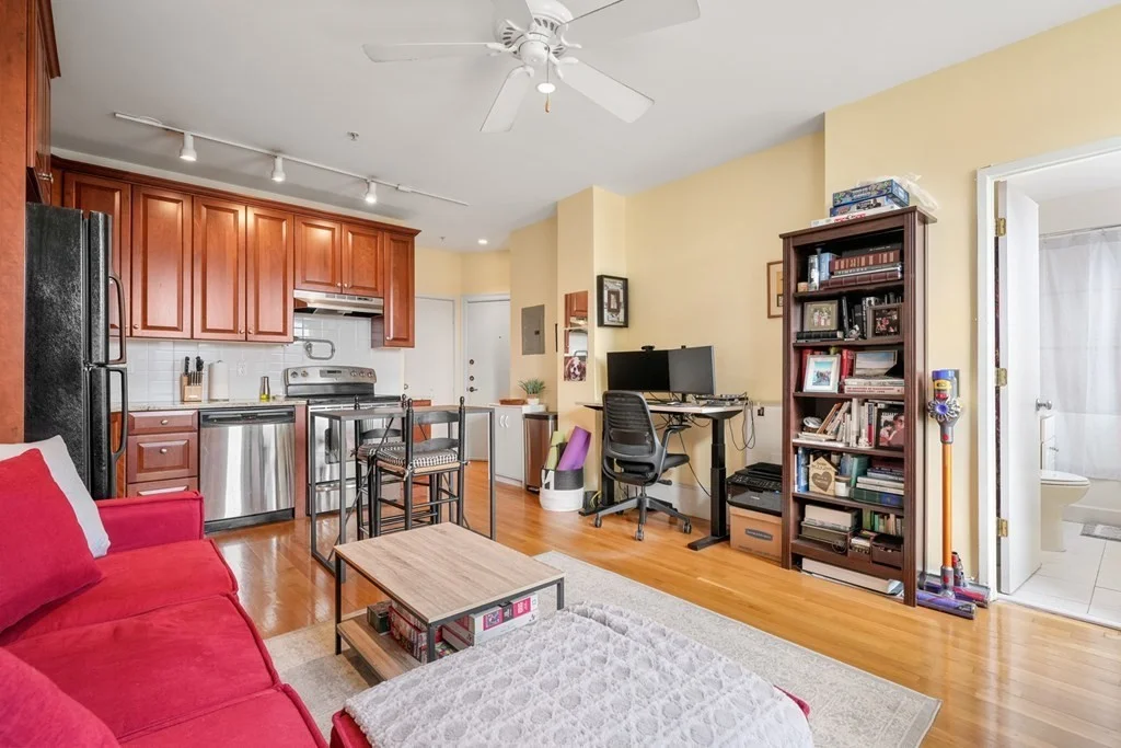 1 bed, 1 bath apartment for rent at 483 Beacon St Unit 56, Boston — photo 3 of 18