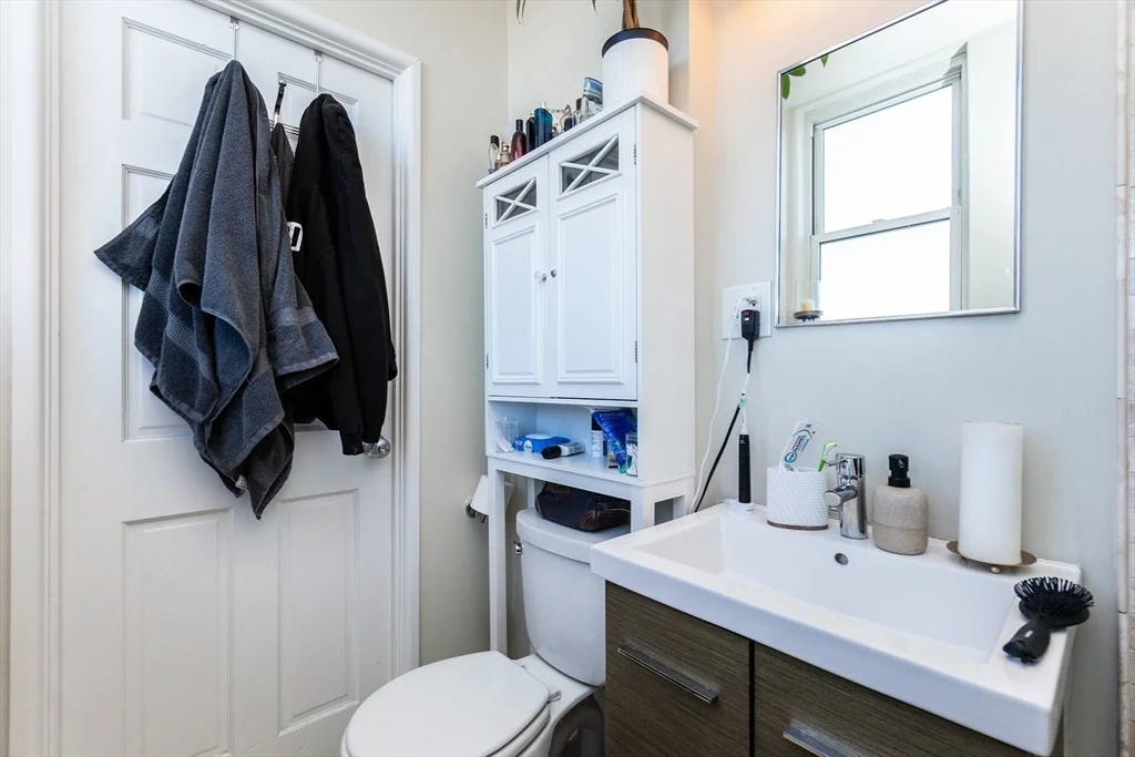 Studio bed, 1 bath apartment for rent at 483 Beacon St Unit PH6, Back Bay — photo 11 of 17