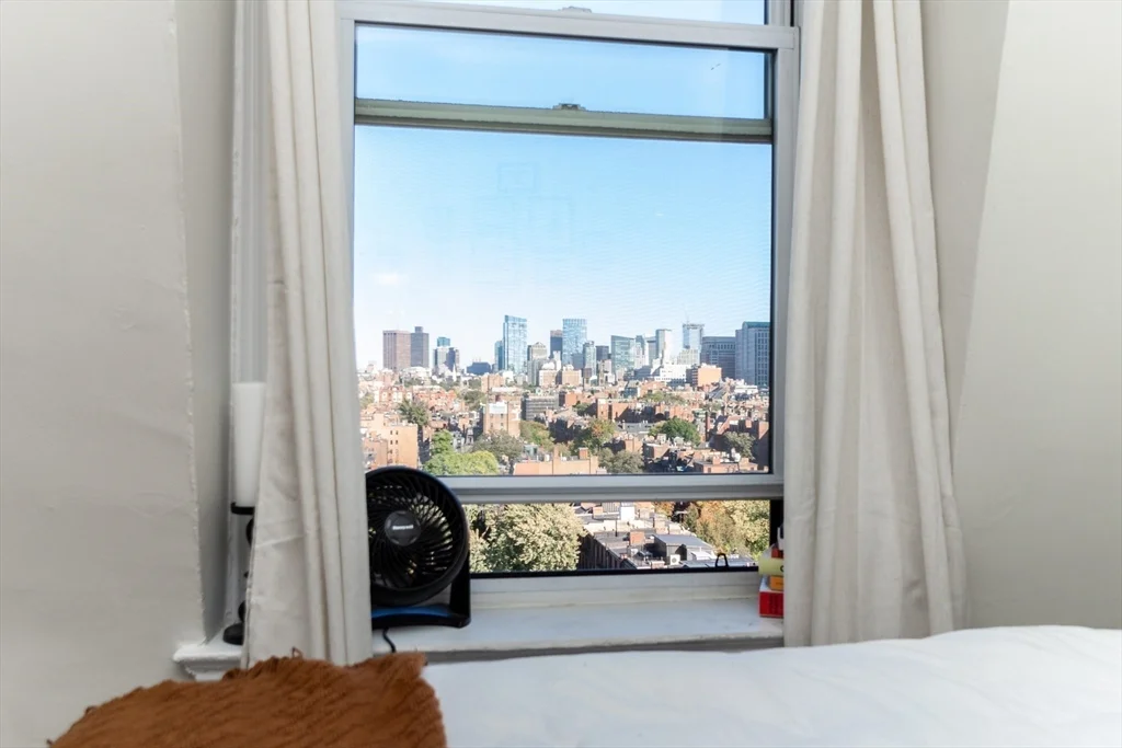 Studio bed, 1 bath apartment for rent at 483 Beacon St Unit PH6, Back Bay — photo 14 of 17