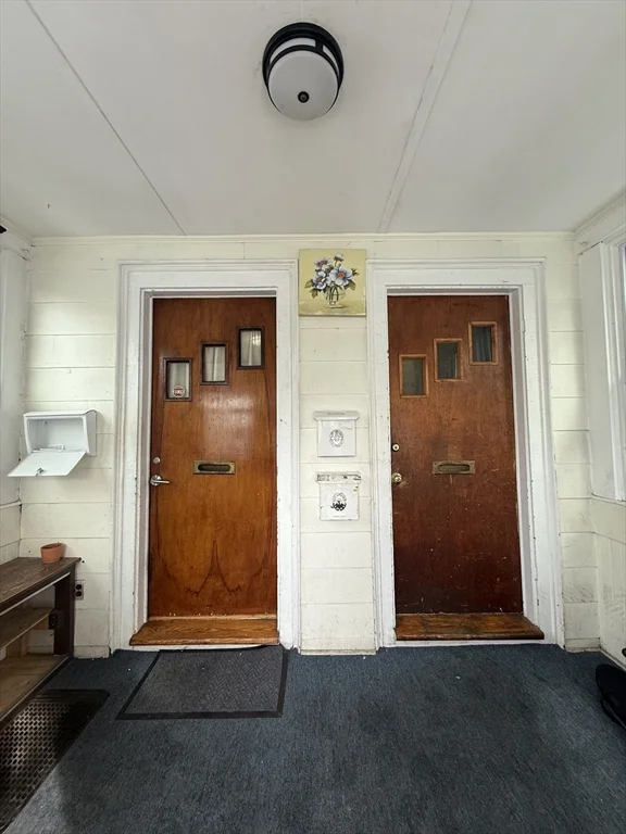 3 bed, 2 bath apartment for rent at 483 Broadway Unit 01, Medford — photo 2 of 17