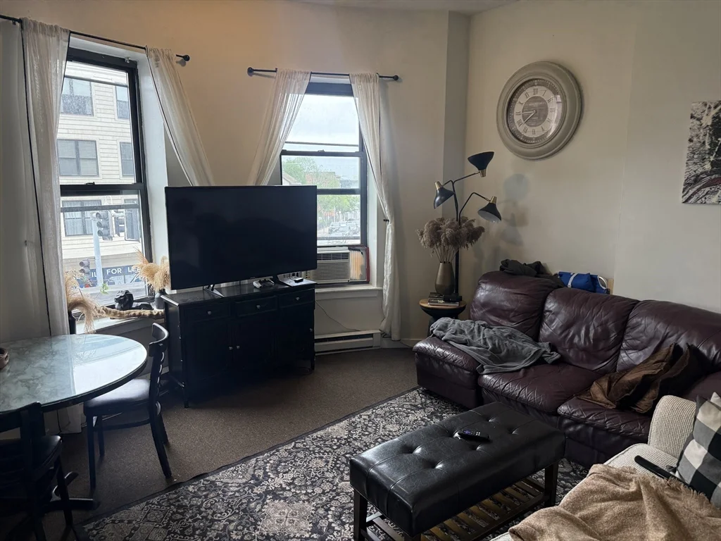 2 bed, 1 bath apartment for rent at 483 East Broadway Unit 4, South Boston — photo 1 of 12