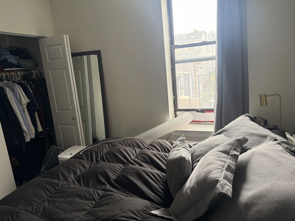 2 bed, 1 bath apartment for rent at 483 East Broadway Unit 4, South Boston — photo 10 of 12