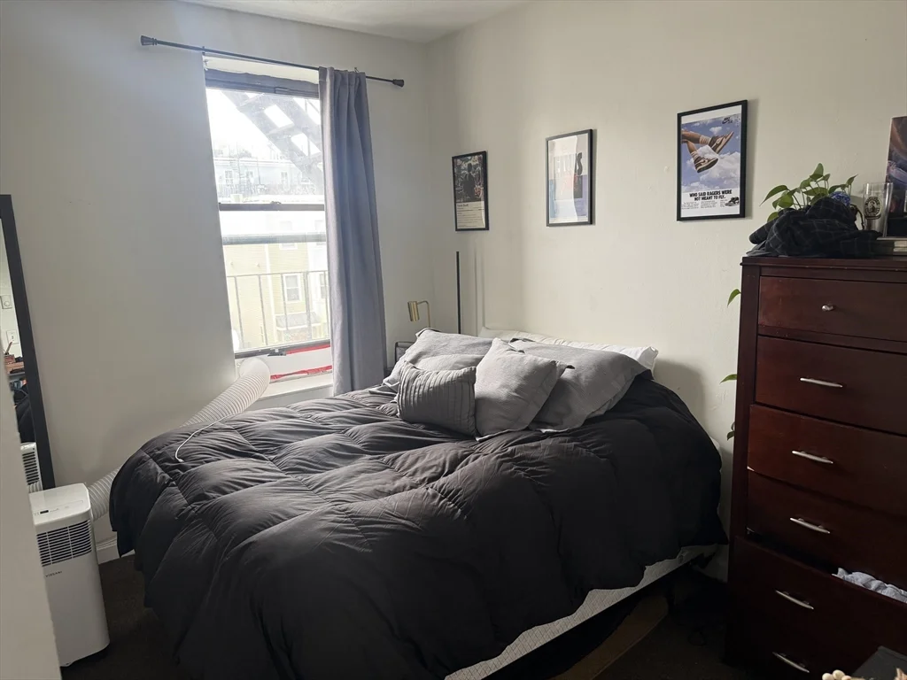 2 bed, 1 bath apartment for rent at 483 East Broadway Unit 4, South Boston — photo 4 of 12