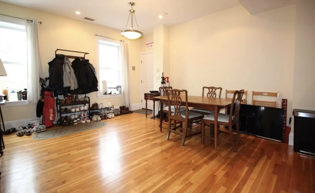 2 bed, 1 bath apartment for rent at 483 Shawmut Ave Unit 5, South End — photo 4 of 12