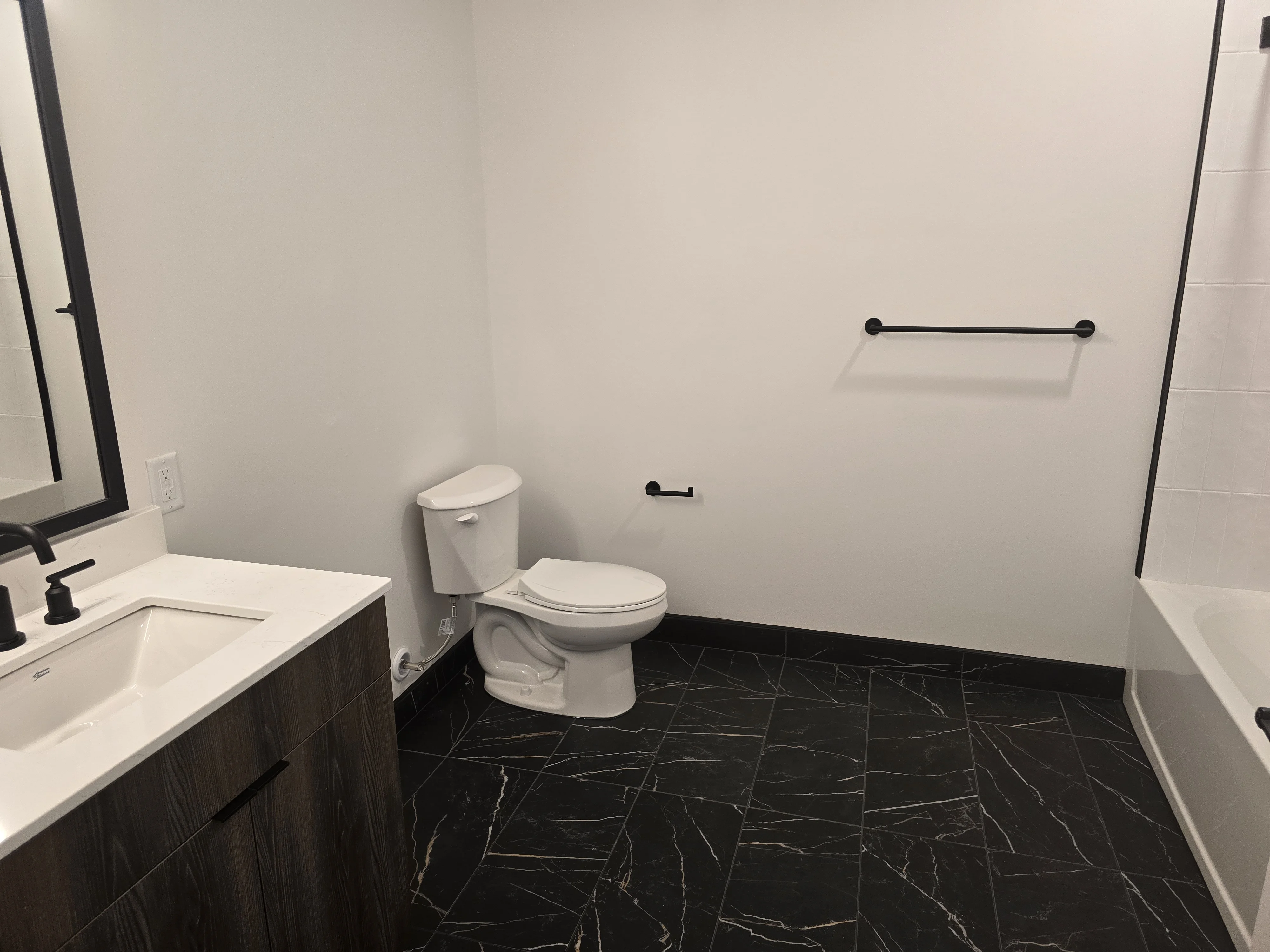 1 bed, 1 bath apartment for rent at 484 2nd St Unit A9, Everett — photo 3 of 4