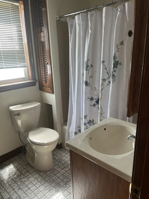 1 bed, 1 bath apartment for rent at 484 Pond St Unit 2, Braintree — photo 9 of 10