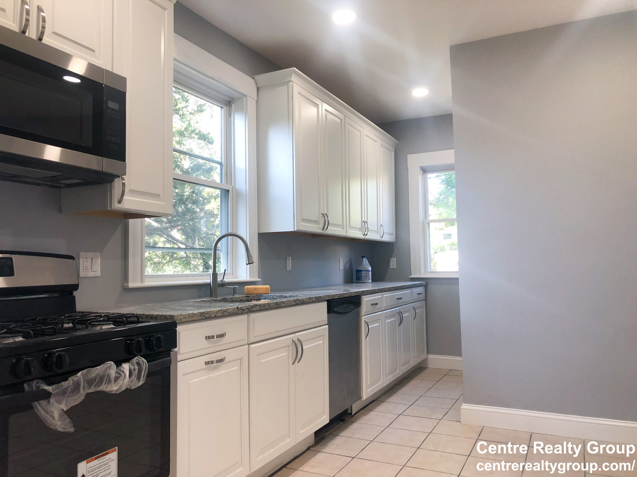 2 bed, 1 bath apartment for rent at 4843 Washington Unit 1, West Roxbury — photo 1 of 13