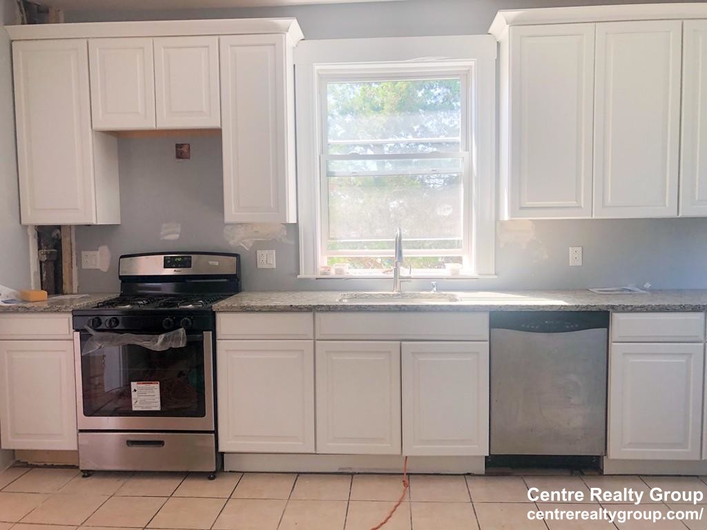 2 bed, 1 bath apartment for rent at 4843 Washington Unit 1, West Roxbury — photo 3 of 13