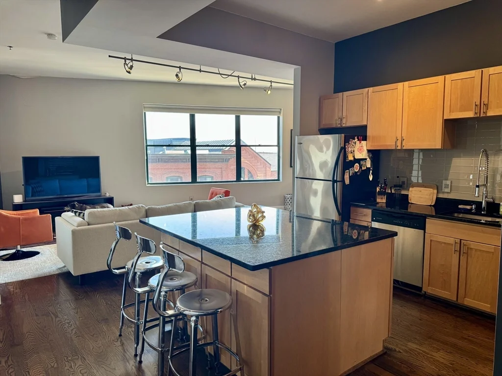 1 bed, 2 bath apartment for rent at 485 Harrison Ave Unit 407, South End — photo 5 of 23