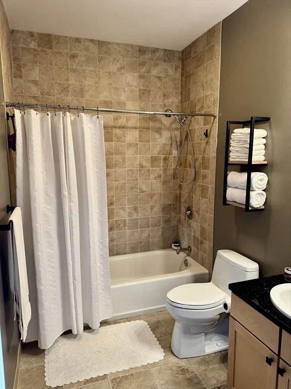 1 bed, 2 bath apartment for rent at 485 Harrison Ave Unit 407, South End — photo 7 of 23