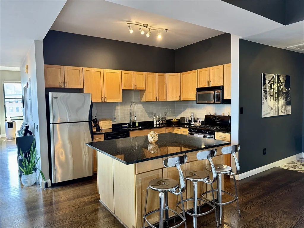 1 bed, 2 bath apartment for rent at 485 Harrison Ave Unit 407, South End — photo 4 of 23