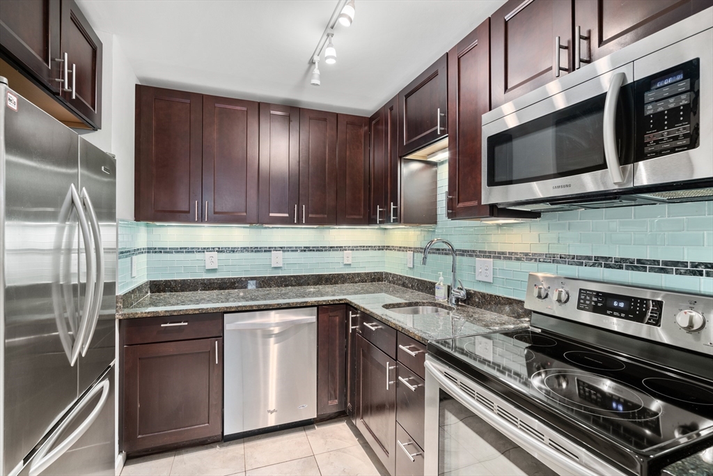 2 bed, 2 bath apartment for rent at 486 Beacon St Unit 2, Back Bay — photo 5 of 14