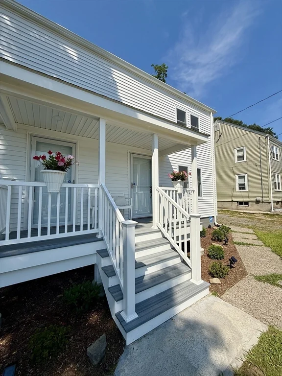 2 bed, 1 bath apartment for rent at 487 Mill St Unit B, Worcester — photo 3 of 24