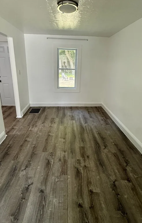 2 bed, 1 bath apartment for rent at 487 Mill St Unit B, Worcester — photo 11 of 24