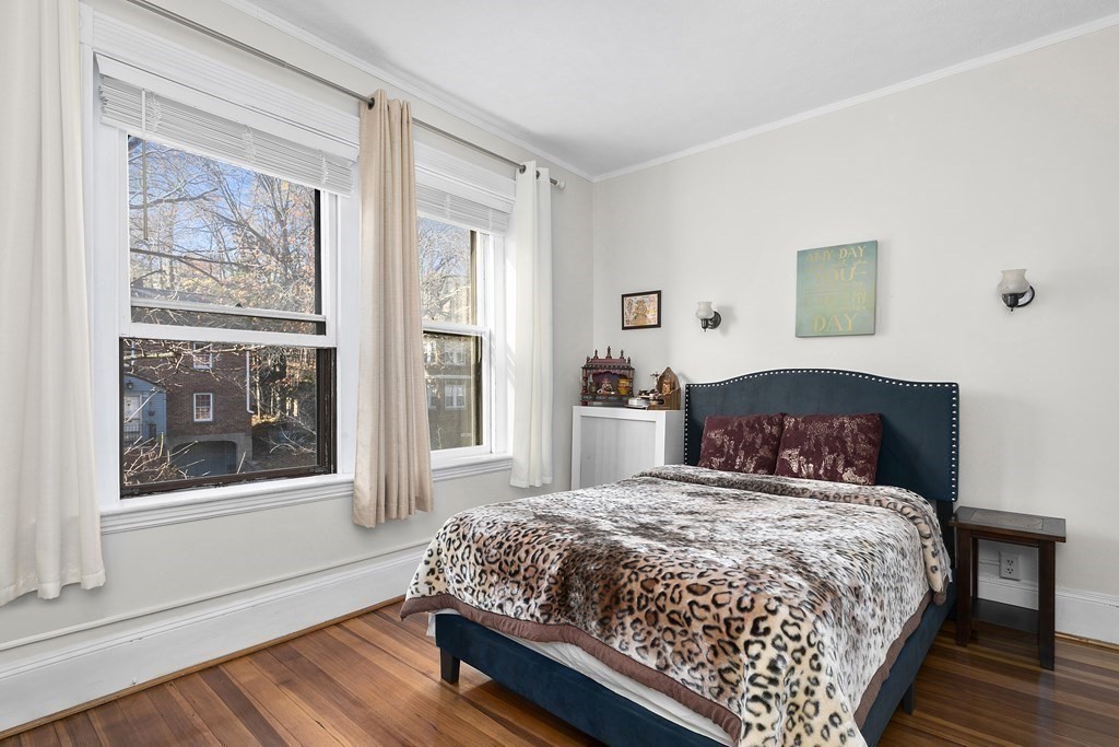 3 bed, 1 bath apartment for rent at 487 Washington St Unit 2, Griggs Park — photo 9 of 10