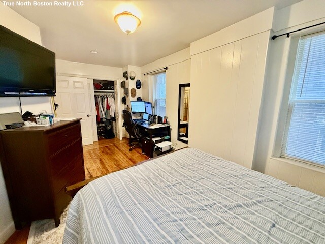 2 bed, 1 bath apartment for rent at 488 Commercial St Unit 2, North End — photo 13 of 17