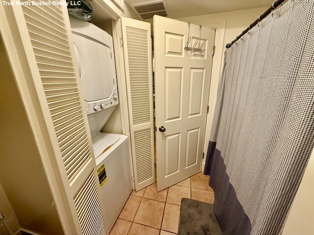 2 bed, 1 bath apartment for rent at 488 Commercial St Unit 2, North End — photo 8 of 17