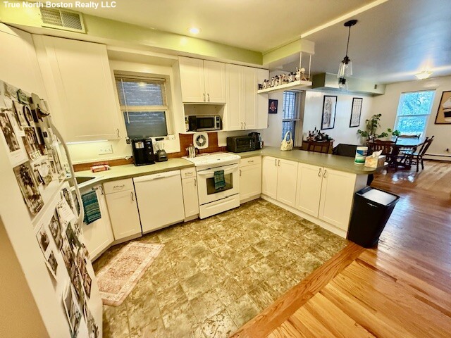 2 bed, 1 bath apartment for rent at 488 Commercial St Unit 2, North End — photo 6 of 17