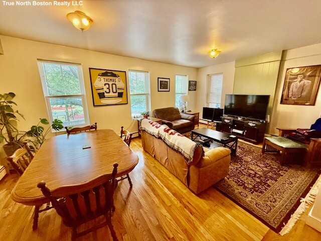 2 bed, 1 bath apartment for rent at 488 Commercial St Unit 2, North End