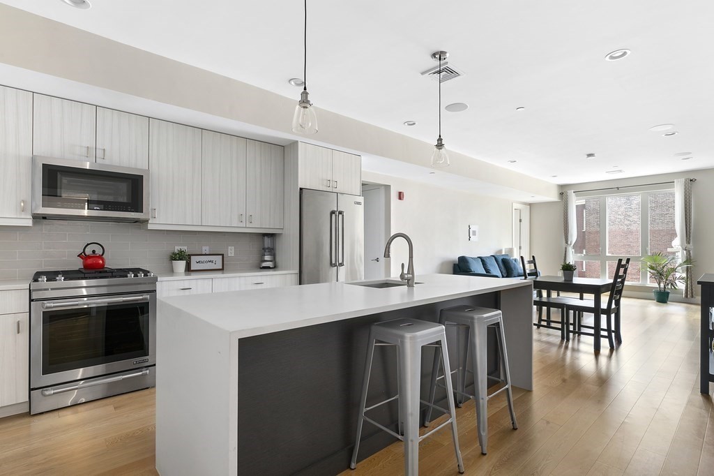 2 bed, 2 bath apartment for rent at 488 Dorchester Ave Unit 3F, South Boston — photo 1 of 9