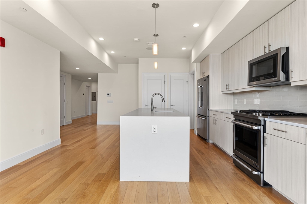 2 bed, 2 bath apartment for rent at 488 Dorchester Ave Unit 3K, South Boston — photo 3 of 15