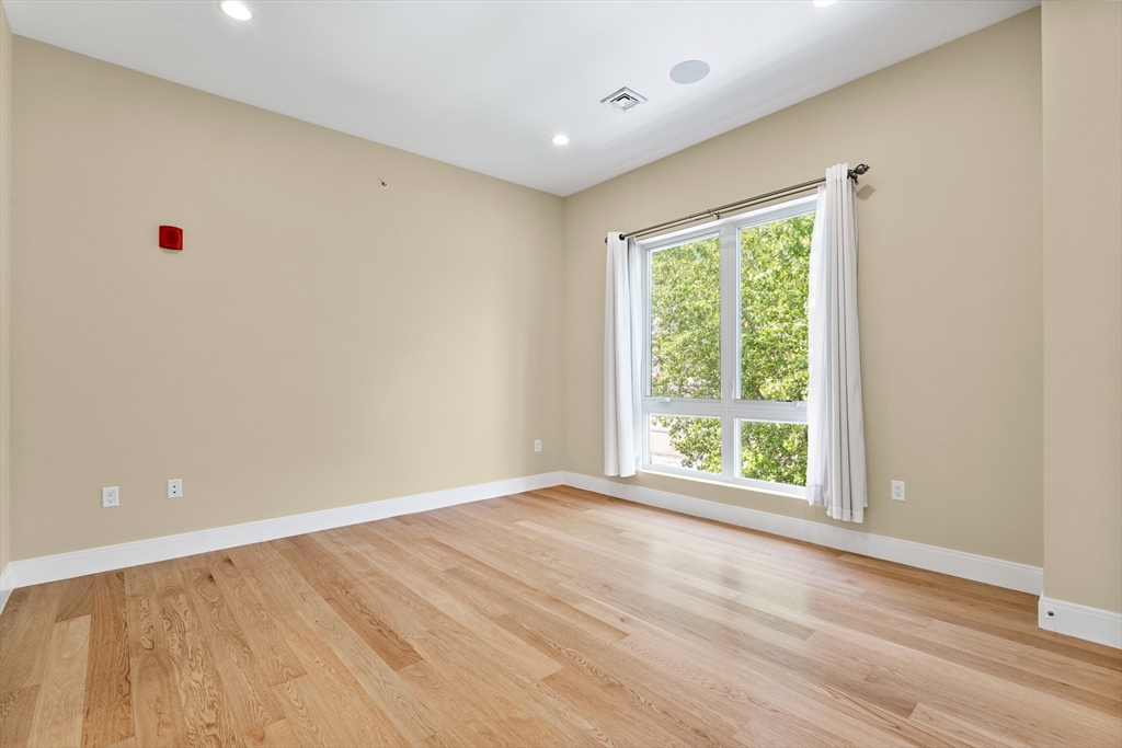 2 bed, 2 bath apartment for rent at 488 Dorchester Unit 4I, South Boston — photo 13 of 23