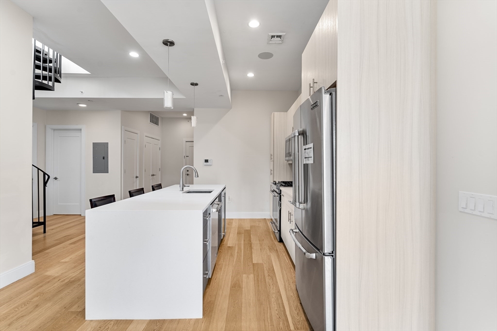 2 bed, 2 bath apartment for rent at 488 Dorchester Unit 4I, South Boston — photo 3 of 23