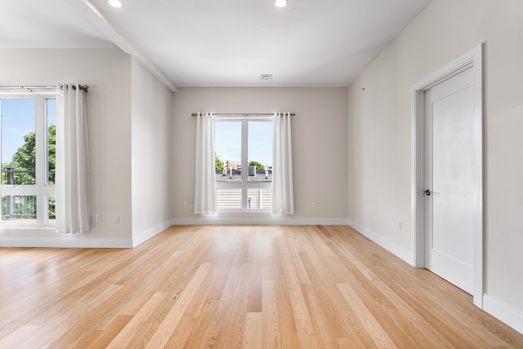 2 bed, 2 bath apartment for rent at 488 Dorchester Unit 4I, South Boston — photo 5 of 23