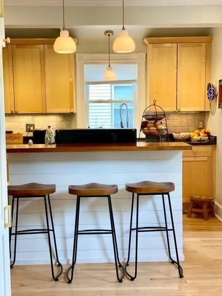 4 bed, 1 bath apartment for rent at 488 Washington St, Winchester — photo 5 of 20