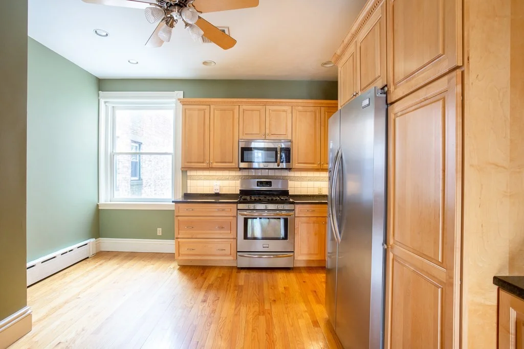 4 bed, 2 bath apartment for rent at 489 Boylston St Unit 2, Brookline Hills — photo 7 of 21