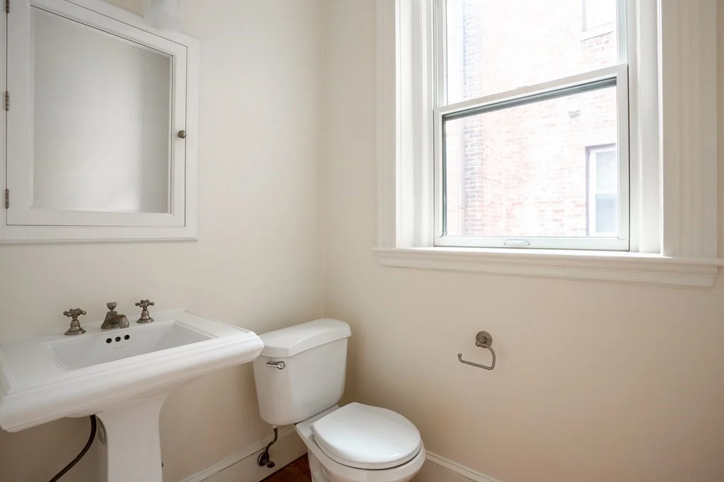 4 bed, 2 bath apartment for rent at 489 Boylston St Unit 2, Brookline Hills — photo 17 of 21