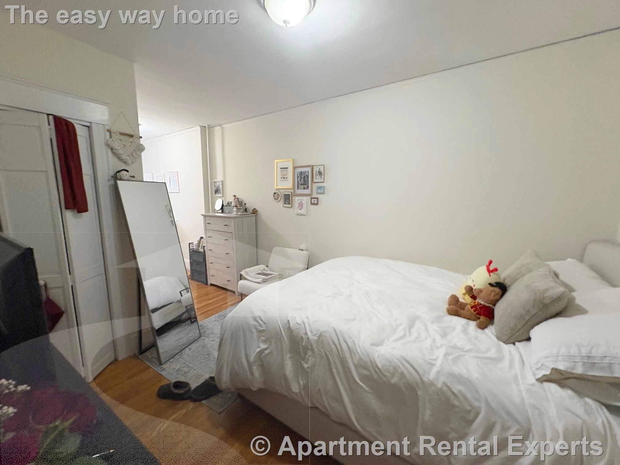 3 bed, 1 bath apartment for rent at 489 Broadway Unit 3, Boston — photo 5 of 12