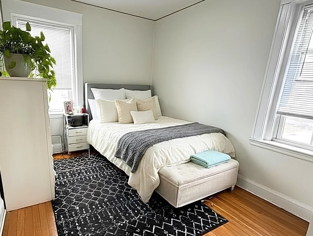 3 bed, 1 bath apartment for rent at 489 East Broadway Unit 3, South Boston — photo 12 of 15