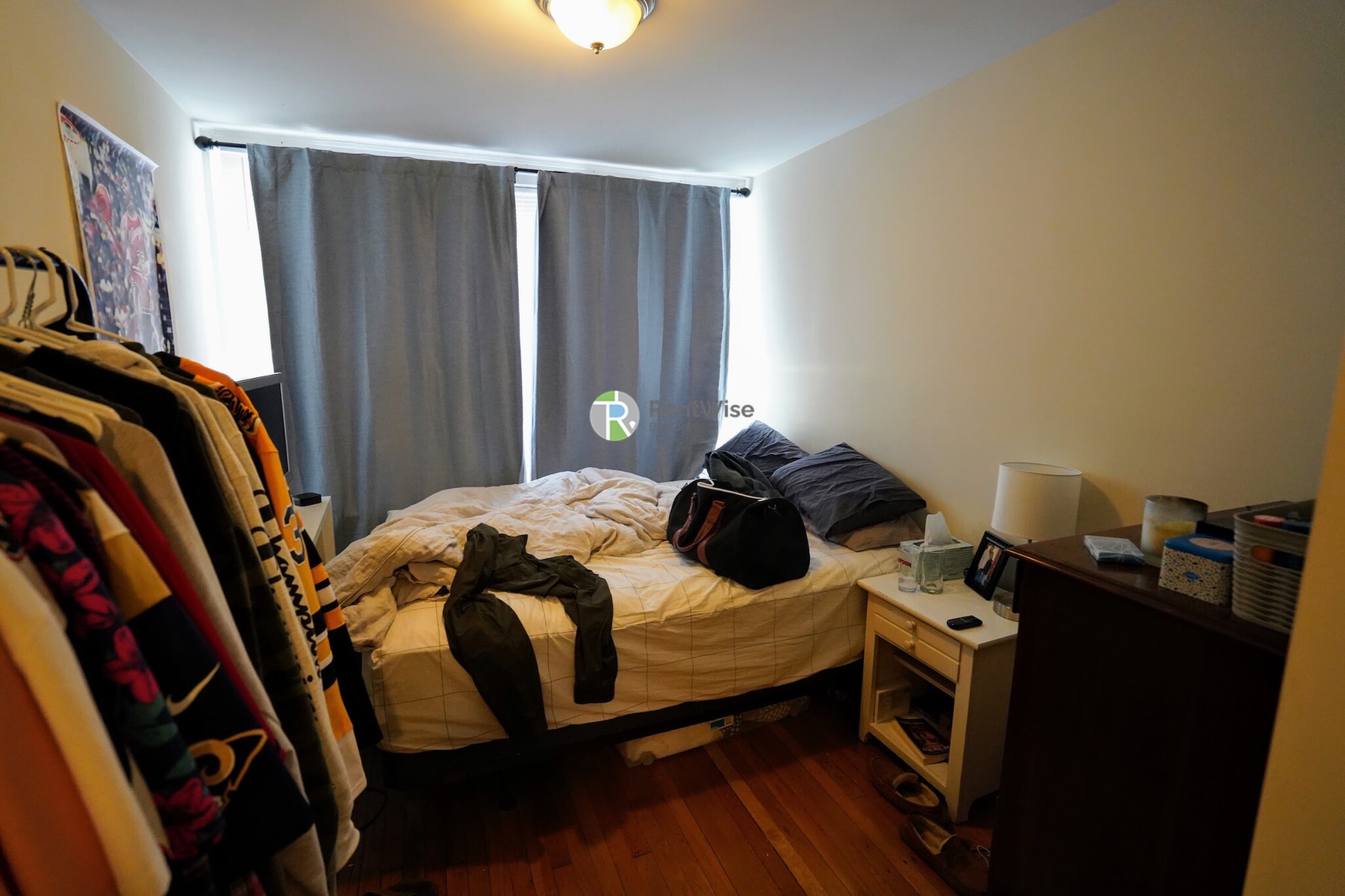3 bed, 1 bath apartment for rent at 489 East Broadway Unit 1, South Boston — photo 16 of 30
