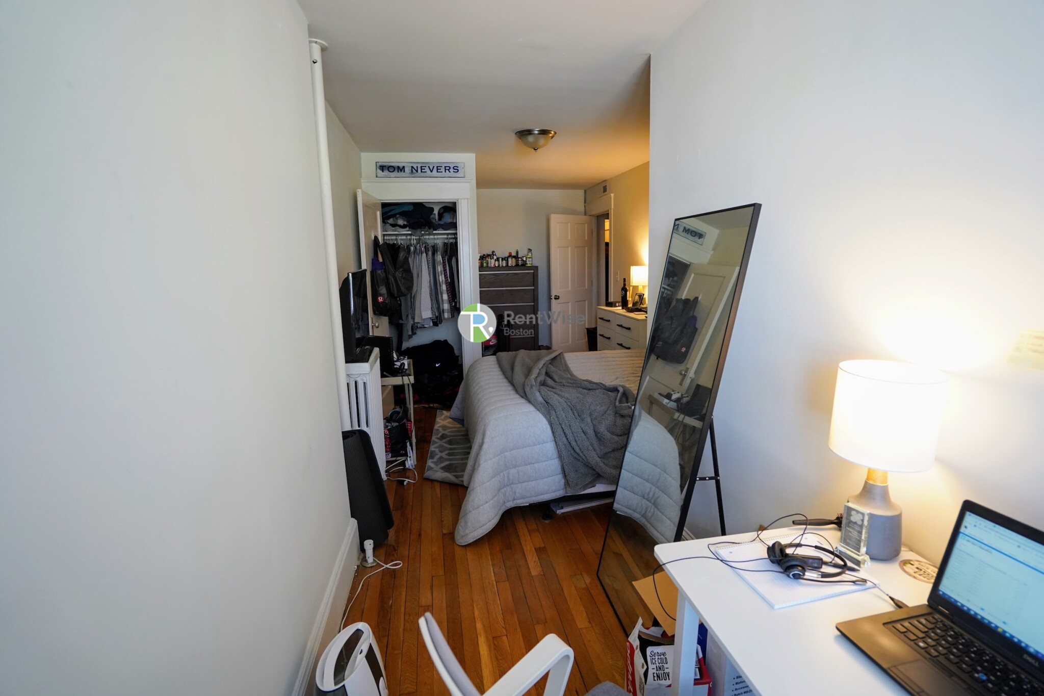 3 bed, 1 bath apartment for rent at 489 East Broadway Unit 1, South Boston — photo 23 of 30