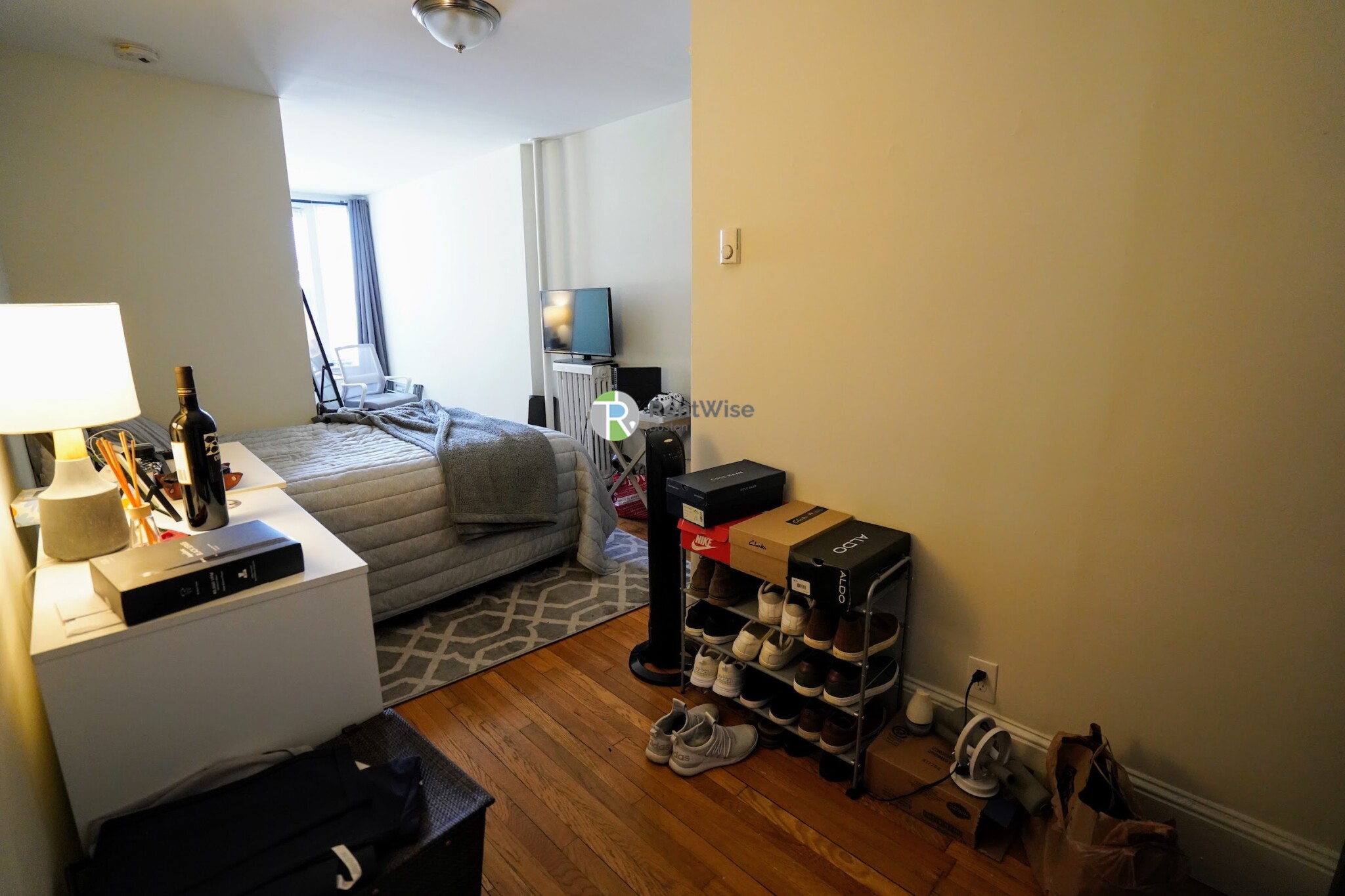 3 bed, 1 bath apartment for rent at 489 East Broadway Unit 1, South Boston — photo 19 of 30