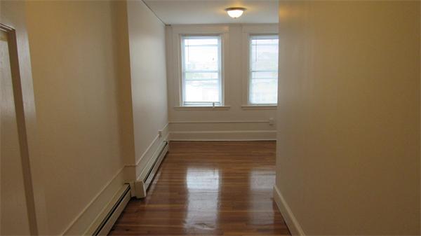 3 bed, 1 bath apartment for rent at 489 East Broadway Unit 1, South Boston — photo 27 of 30