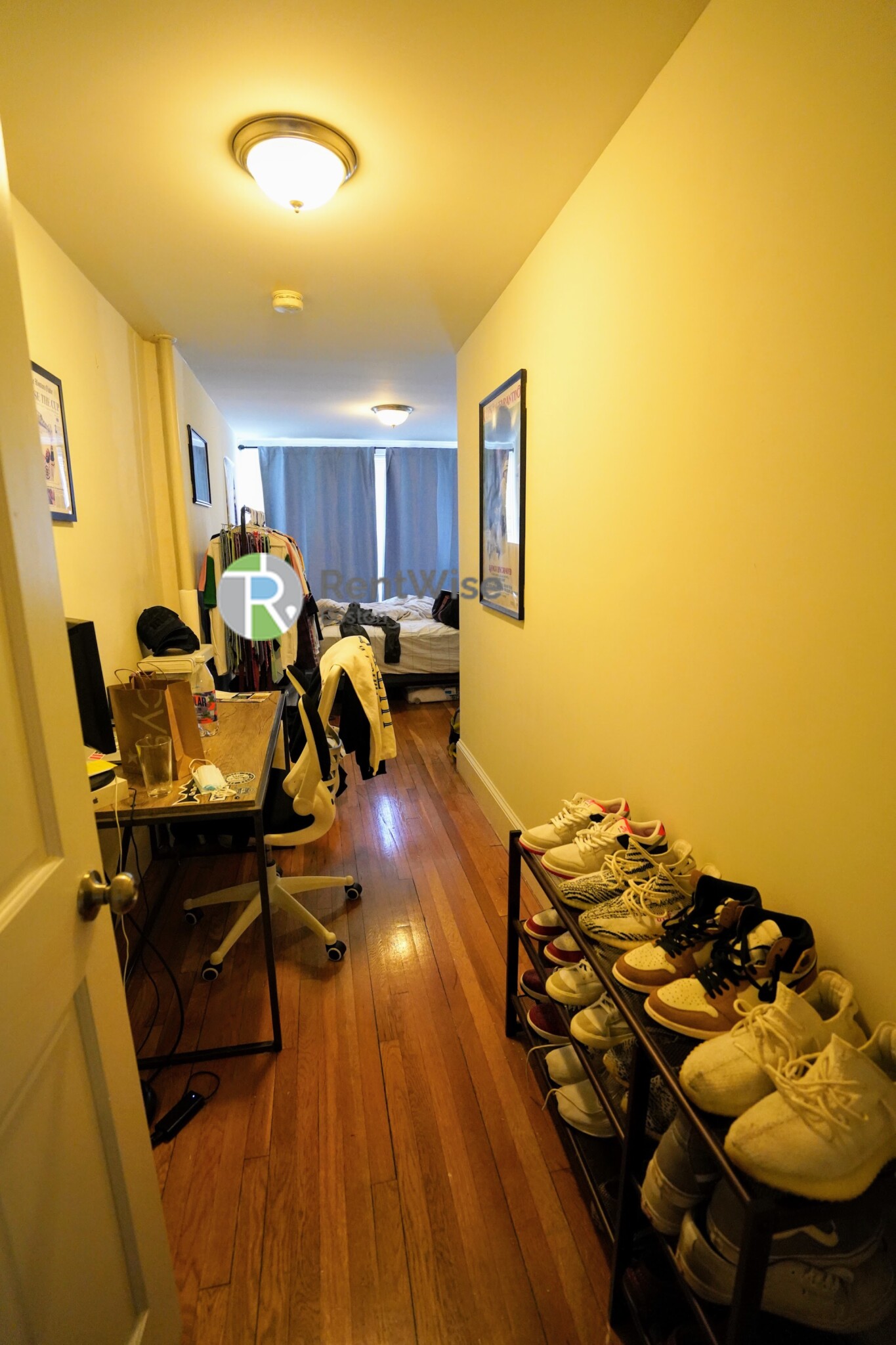 3 bed, 1 bath apartment for rent at 489 East Broadway Unit 1, South Boston — photo 15 of 30