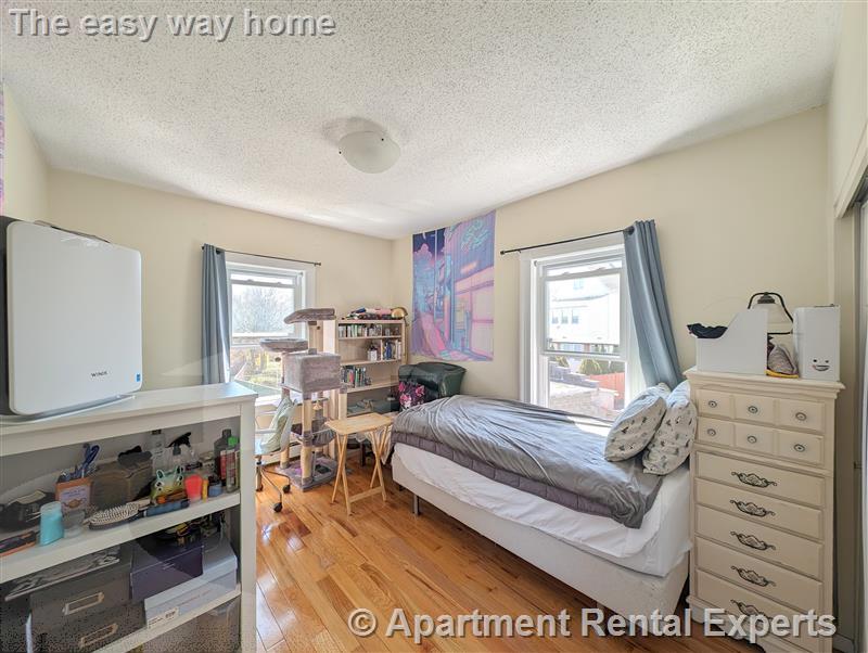 3 bed, 1 bath apartment for rent at 489 Main St Unit 2, Magoun Square — photo 11 of 15