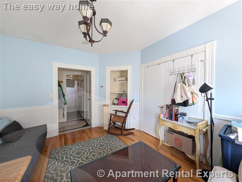 3 bed, 1 bath apartment for rent at 489 Main St Unit 2, Magoun Square — photo 8 of 15