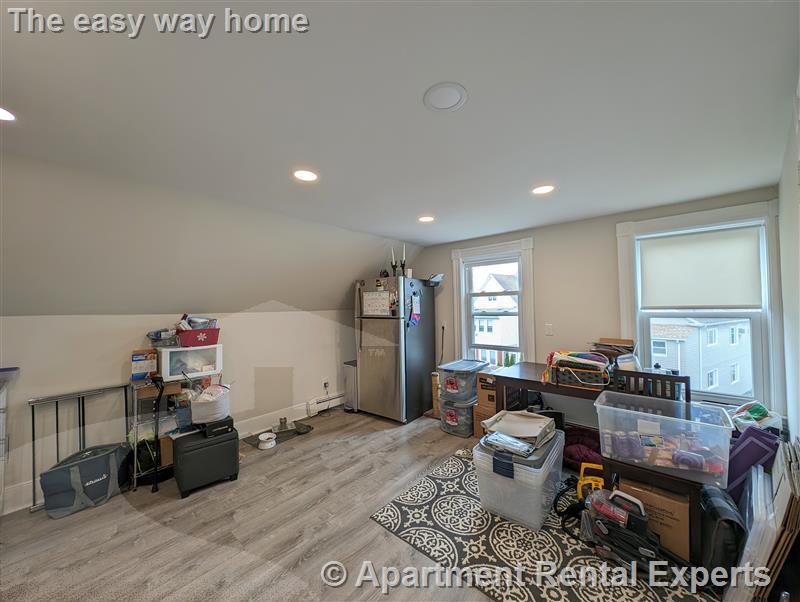 1 bed, 1 bath apartment for rent at 489 Main St Unit 3 (1 Bed), Magoun Square — photo 3 of 13