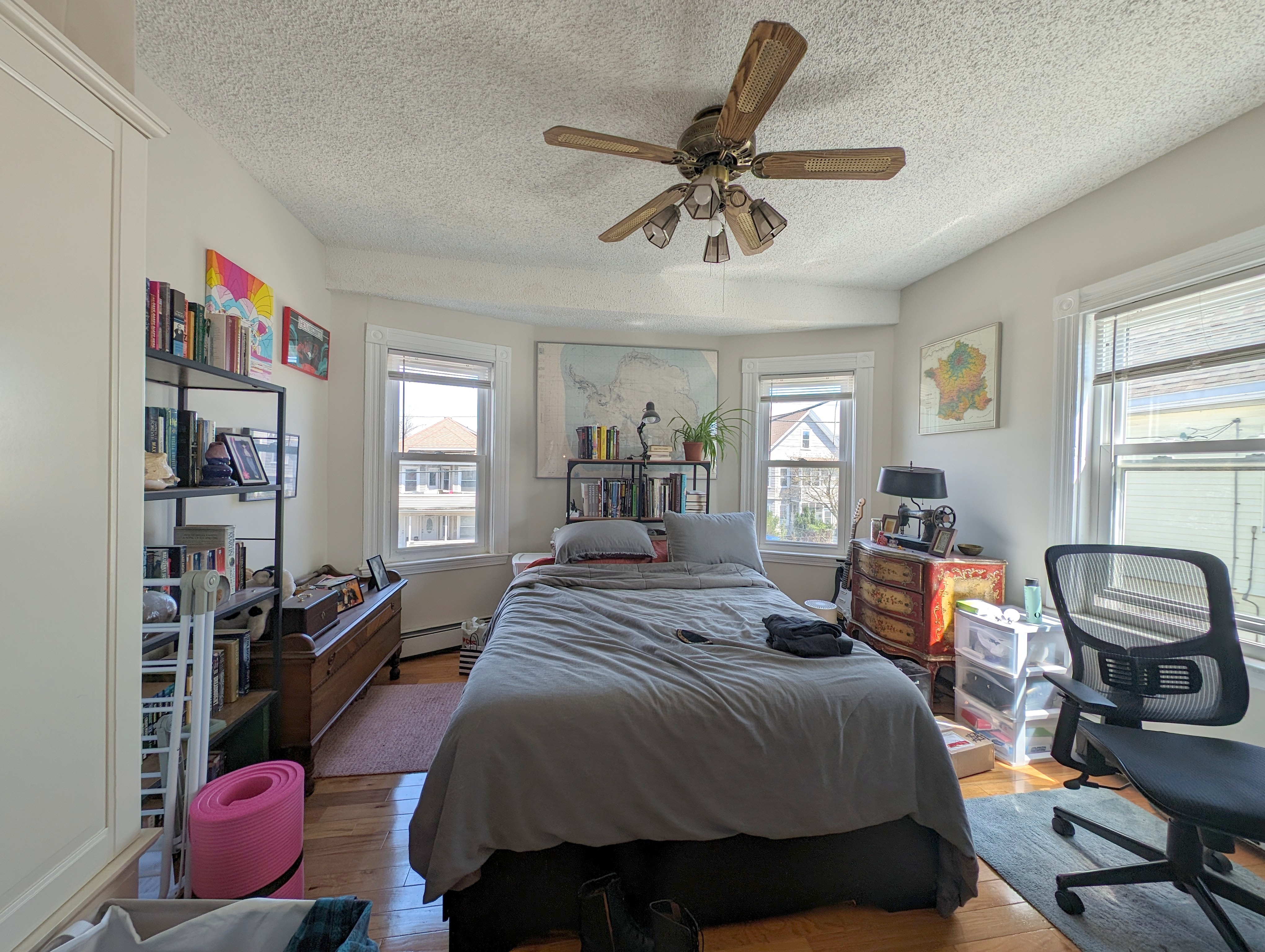 4.5 bed, 2 bath apartment for rent at 489 Main St Unit 489, South Medford — photo 6 of 32