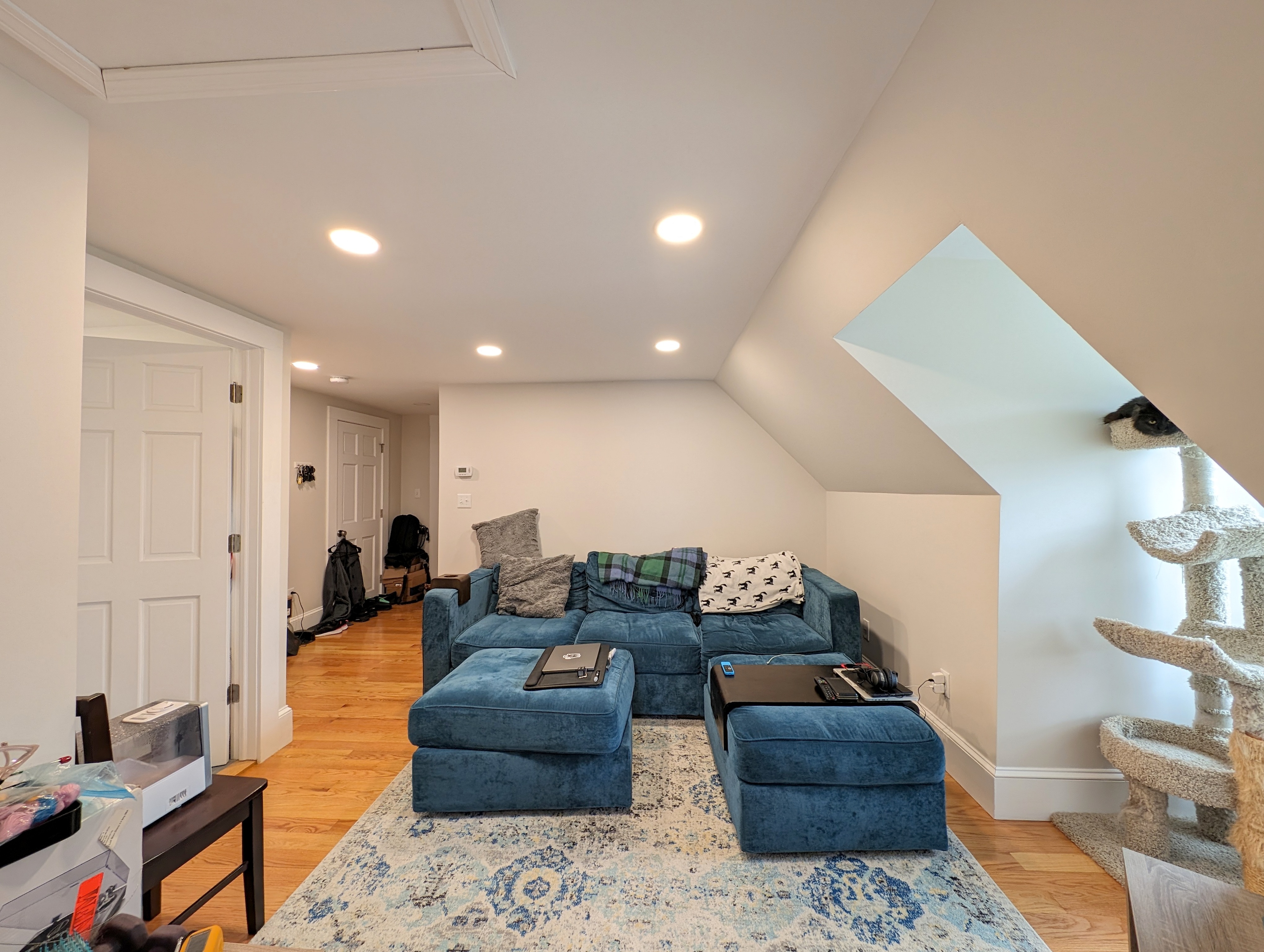 4.5 bed, 2 bath apartment for rent at 489 Main St Unit 489, South Medford — photo 24 of 32