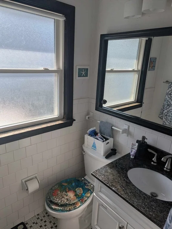 2 bed, 1 bath apartment for rent at 48A B, The Alphabets — photo 10 of 12