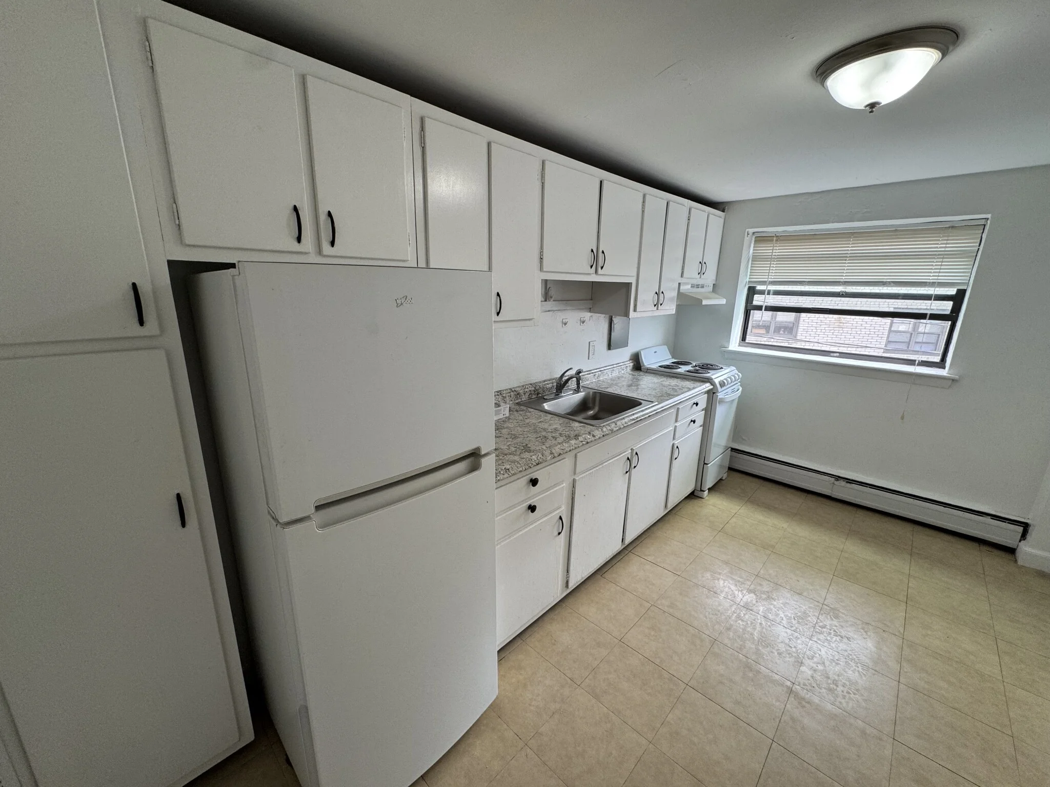 1 bed, 1 bath apartment for rent at 48A Harvard Ave Unit 4, Coolidge Corner — photo 2 of 4