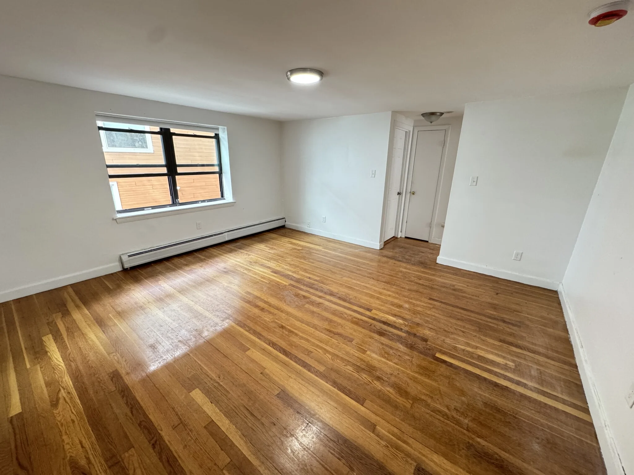 1 bed, 1 bath apartment for rent at 48A Harvard Ave Unit 4, Coolidge Corner — photo 1 of 4