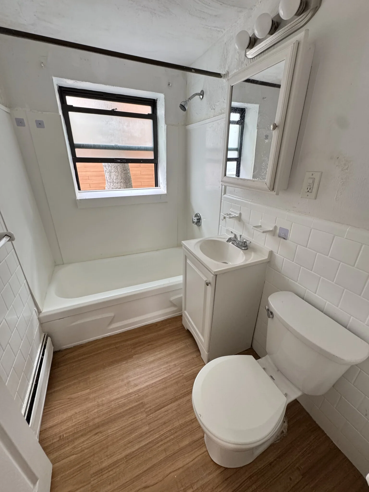 1 bed, 1 bath apartment for rent at 48A Harvard Ave Unit 4, Coolidge Corner — photo 3 of 4
